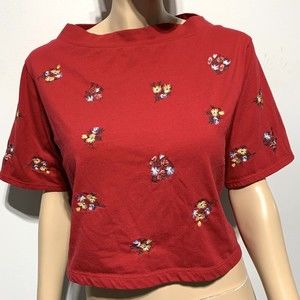 Lowrys Farm Top Crop Boatneck Embroidered Flowers Short Sleeve Red Size M Medium